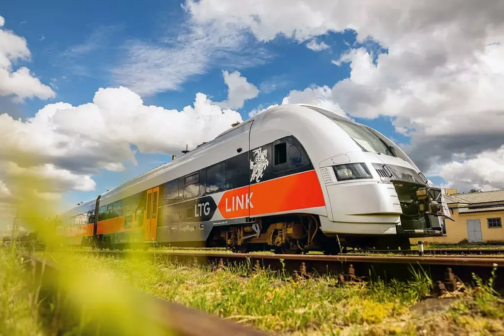 Lithuania cuts local train fares by 50% through early summer Lithuania cuts local train fares by 50% through early summer