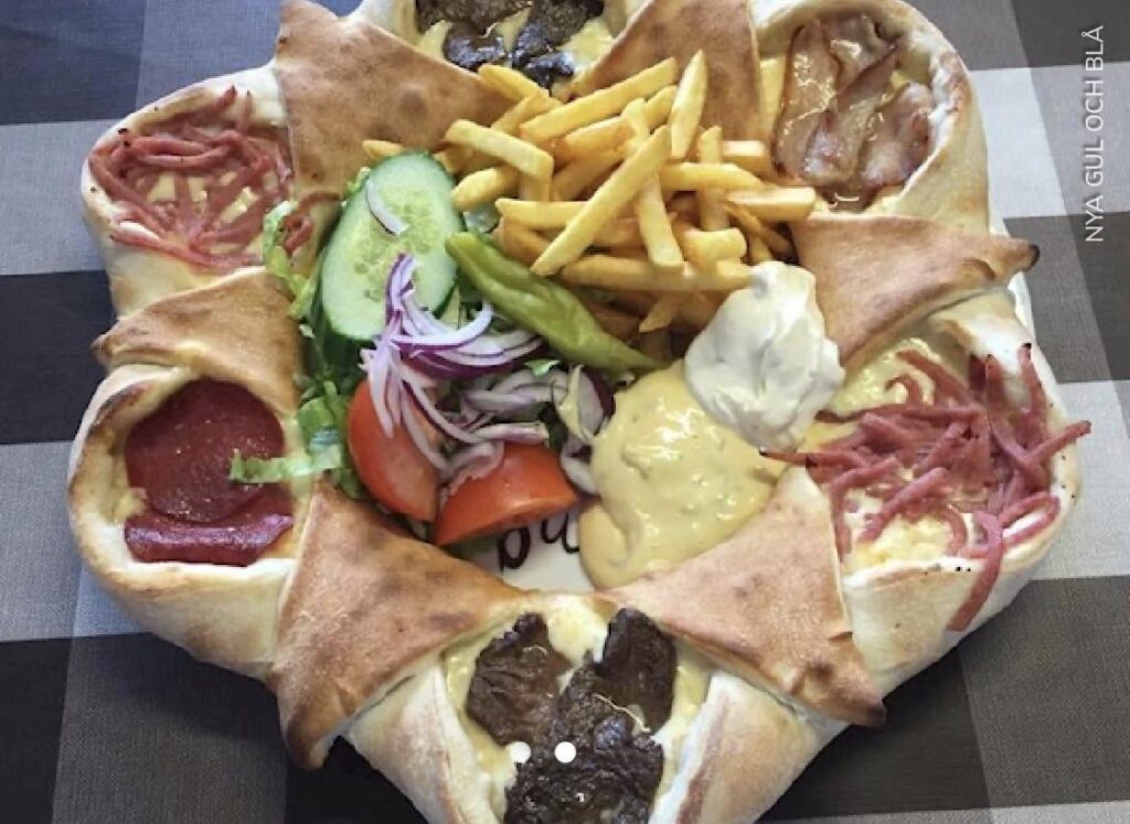 Volcano pizza - a Swedish pizza innovation