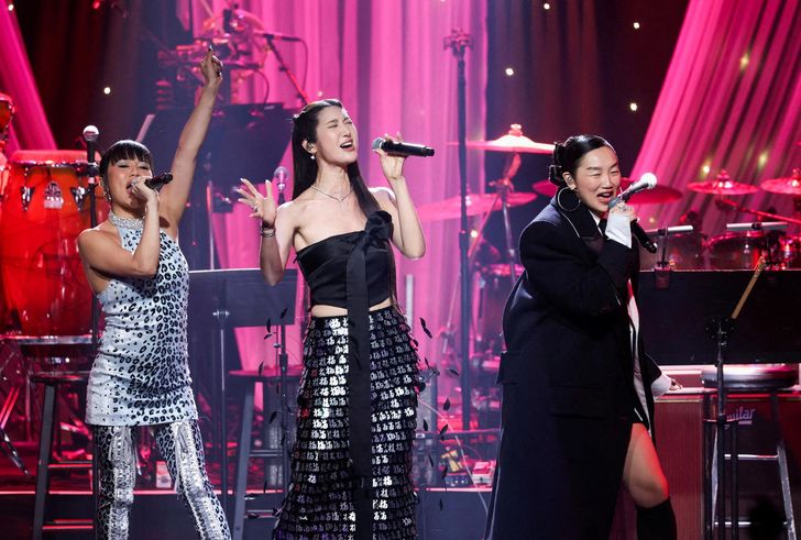 From right, Audrey Nuna, EJAE and Rei Ami perform during the Clive Davis party, the annual pre-Grammy gala, in Beverly Hills, Calif., Jan. 31. Reuters-Yonhap