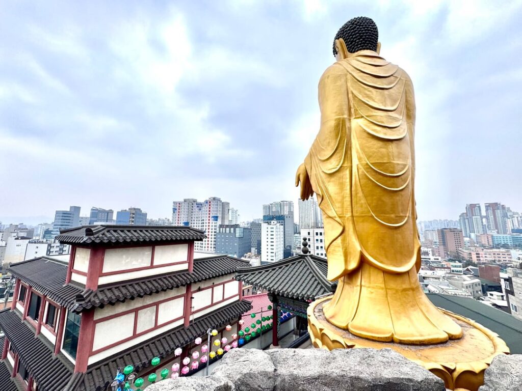 Temple stay in downtown Seoul with English speaking head Monk