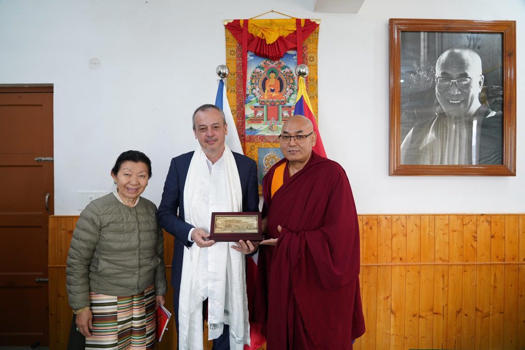 Czech Senator Jiří Dušek Visits Tibetan Parliament-in-Exile – Central Tibetan Administration Czech Senator Jiří Dušek Visits Tibetan Parliament-in-Exile – Central Tibetan Administration