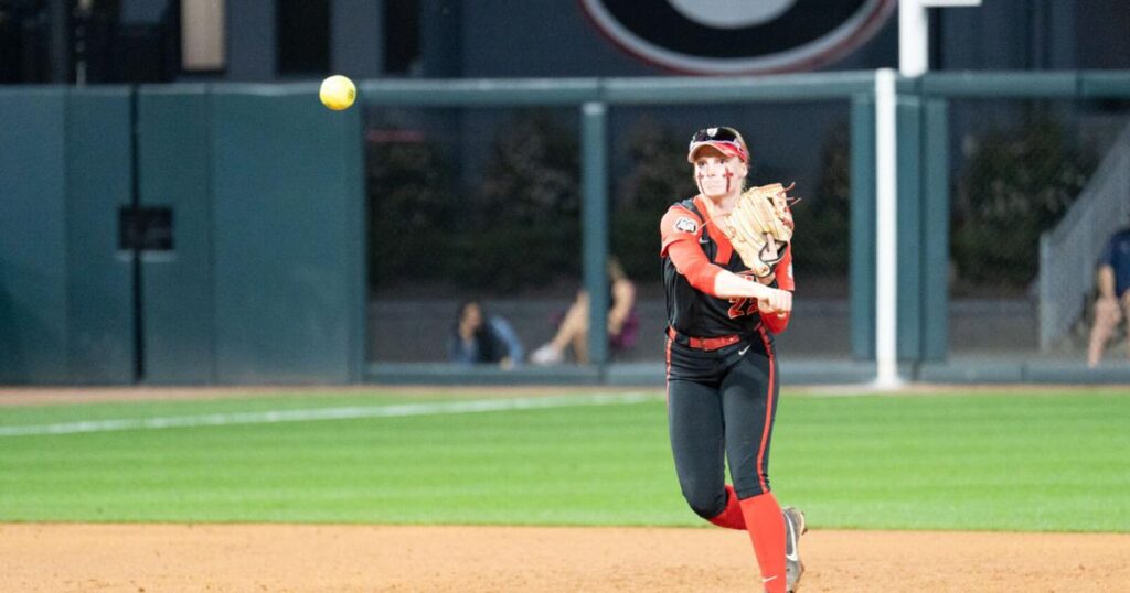 Georgia softball completes comeback, defeats Mississippi State 6-3 | Georgia Sports