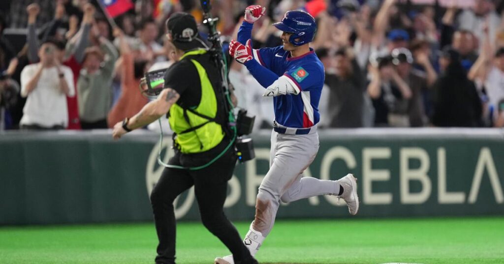 Suzuki homers twice and Ohtani goes deep as Japan overpowers South Korea 8-6 | National Sports Suzuki homers twice and Ohtani goes deep as Japan overpowers South Korea 8-6 | National Sports