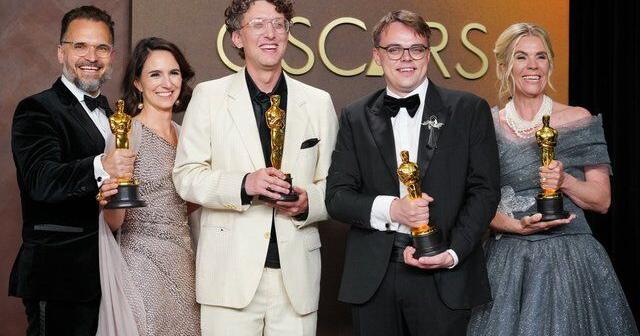 ‘Mr. Nobody Against Putin’ wins best documentary feature Oscar for teacher who opposed Ukraine war | National Entertainment