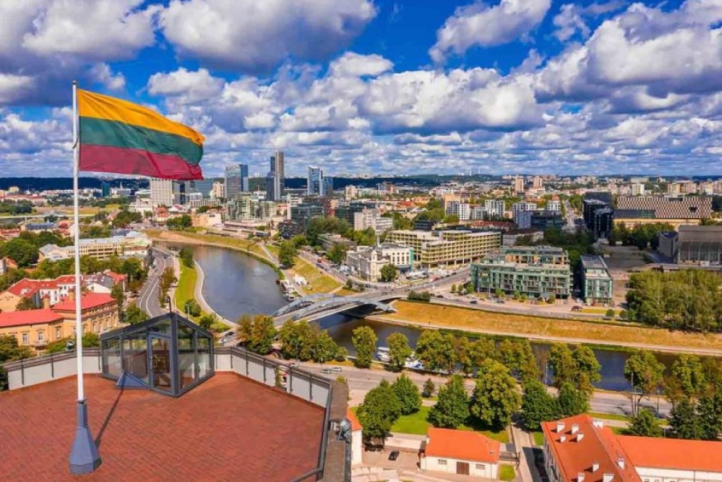 Lithuania will contribute €10 million to the Ukraine support program fund Lithuania will contribute €10 million to the Ukraine support program fund