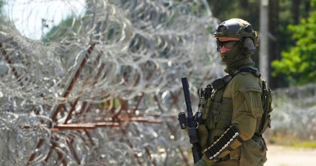 Politics: Restricted zone on Poland's border with Belarus remains in place