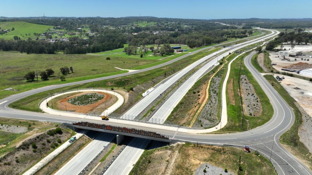 Western Sydney motorway launch to improve travel times and ease congestion for thousands