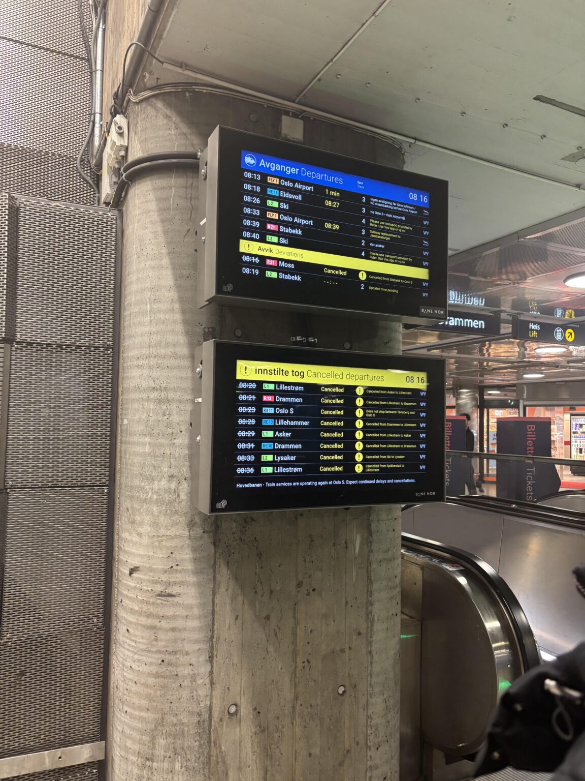 On a Clear day in Norway , VY why do you continue to ask for payed tickets if this is the service you offer ?