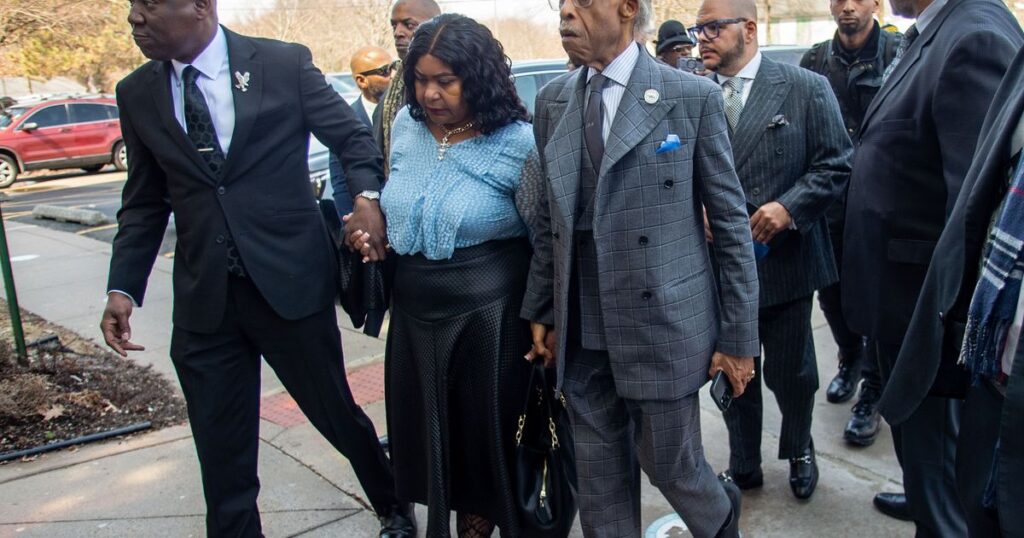 Officer fired after fatally shooting man in mental health crisis — as others tried to de-escalate :: WRAL.com