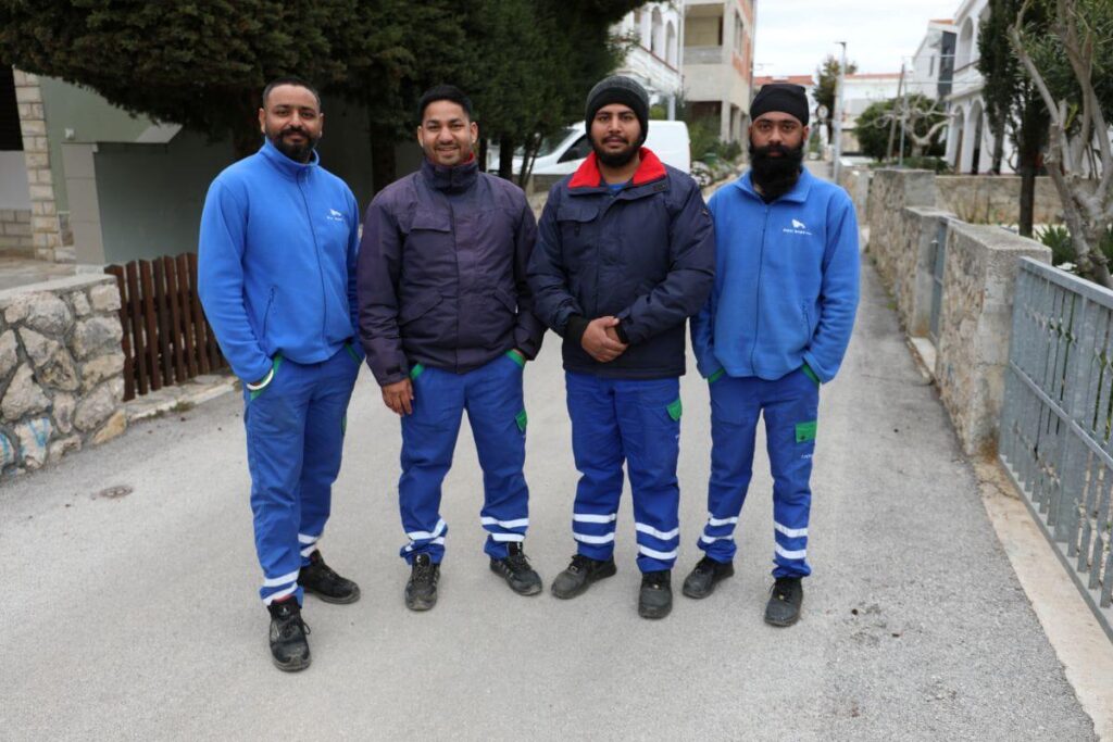 FROM PUNJAB TO MILJKOVICA The story of five Indians cleaning the Vir: "Here we found peace, and Sunday lunch smells of curry and colorful spices"