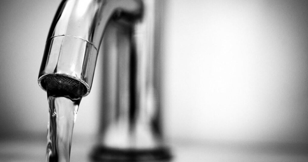 Water, doctors for the environment: "Here's why you should choose tap water"