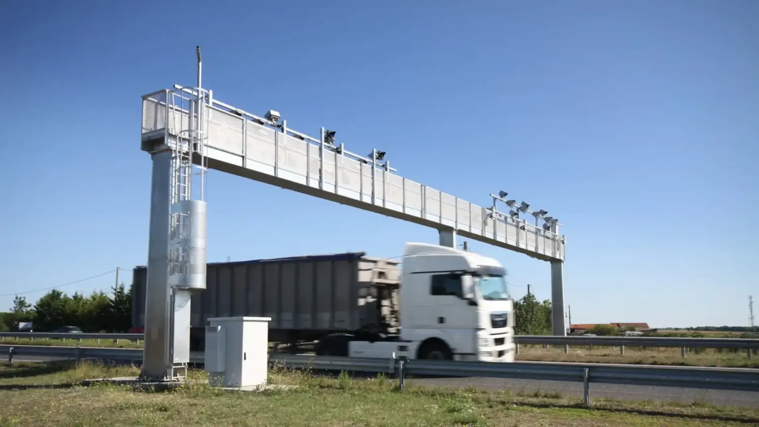 Tips and Tricks for Shipping Multiple Vehicles Between States Efficiently