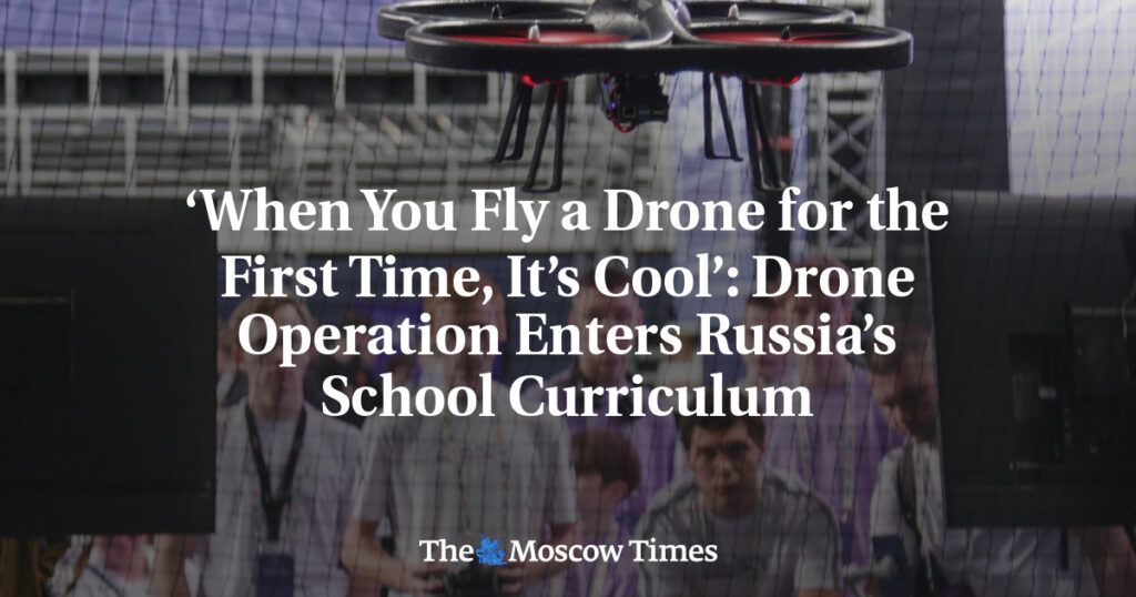 ‘When You Fly a Drone for the First Time, It’s Cool’: Drone Operation Enters Russia’s School Curriculum
