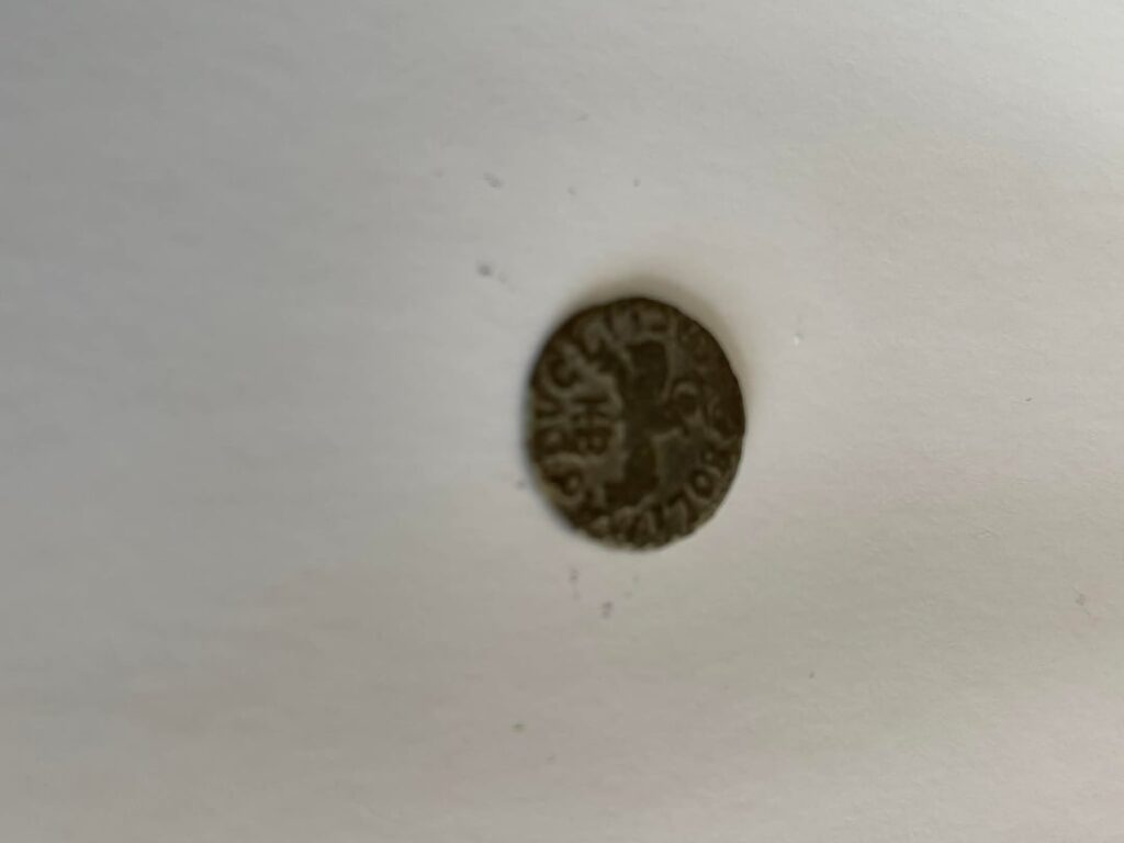Can anyone recognize these coins?