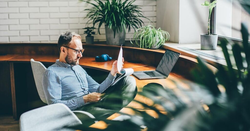 Entrepreneurs withdraw billions of cash from companies to avoid tax increases