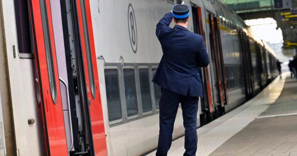 NMBS will no longer sell tickets on trains from July 1: “Anyone caught will immediately receive a fine of 90 euros” NMBS will no longer sell tickets on trains from July 1: “Anyone caught will immediately receive a fine of 90 euros”