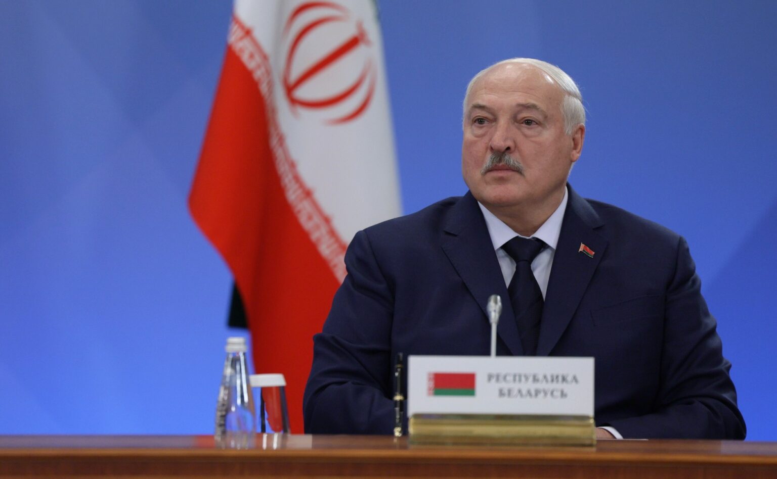 Belarus frees 250 political prisoners after negotiations with United States – JURIST Belarus frees 250 political prisoners after negotiations with United States - JURIST