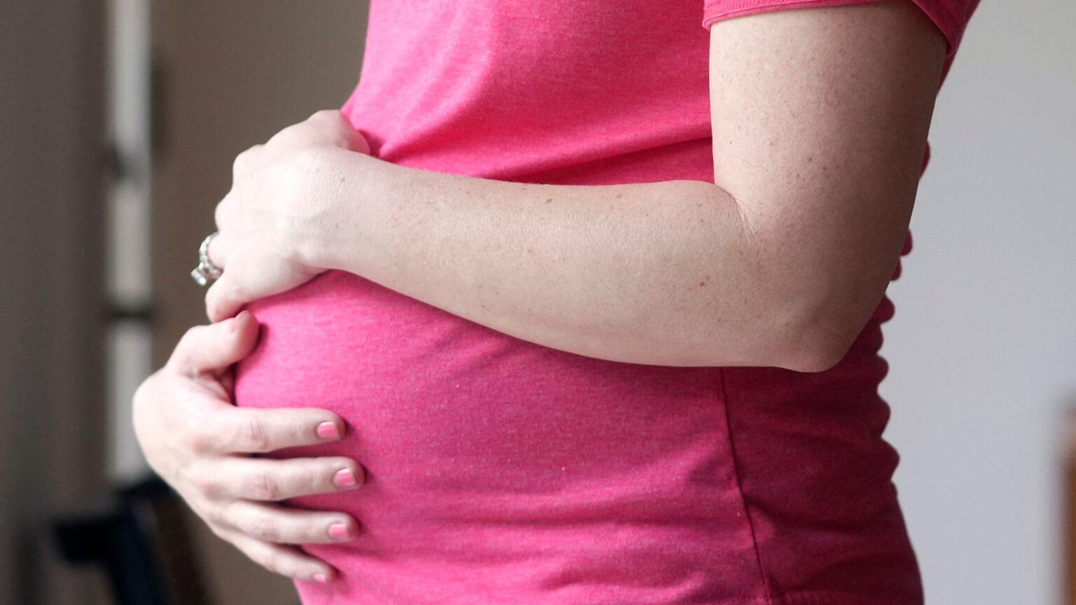 Sky News: Woman who had sex with identical twins told it is 'not possible' to identify father of baby