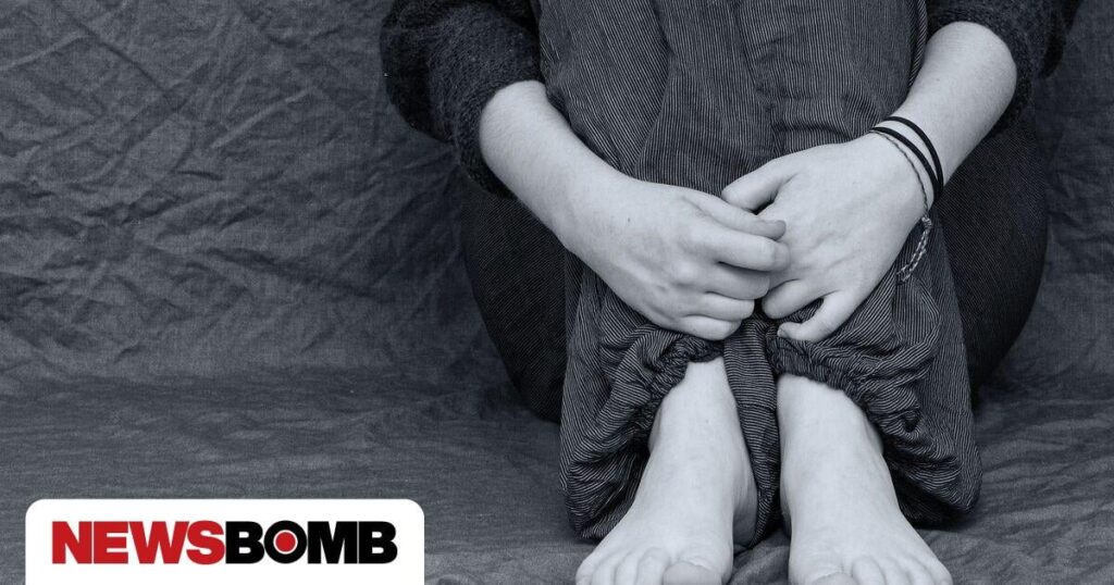 Severe bullying of 11-year-old by minors - She was made to kneel and ask "forgiveness"