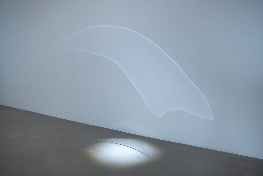 Beatričė Mockevičiūtė, “Blueish”, 2020 (Glass, LED light), “Swallow” gallery, Vilnius. Photo: Laurynas Skeisgiela. Courtesy of the artist