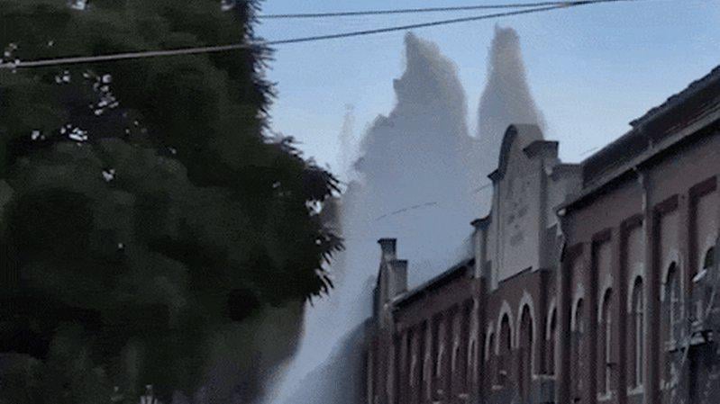 Sydney residents told to save water after major water main burst