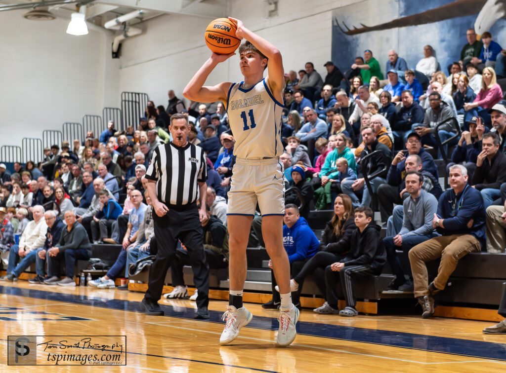 Holmdel senior Jack Vallillo. (Photo: Tom Smith | tspsportsimages.com) - CBA vs Holmdel