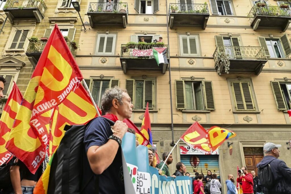 Strikes, too many restrictions. European condemnation of Italy