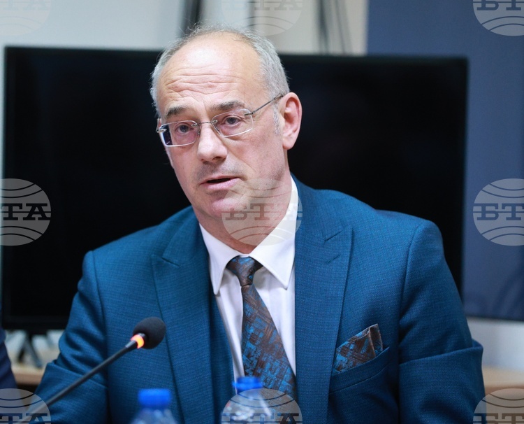 No Town in Bulgaria Celebrates Its Holiday as Veliko Tarnovo, Says Historian of Bulgarian Academy of Sciences