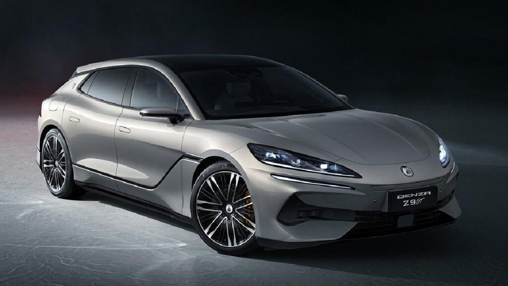 BYD to bring super-fast charging electric cars and charging stations to Europe this year. Chinese car manufacturer BYD has introduced a new generation of batteries capable of charging speeds of up to 1,500 kilowatts