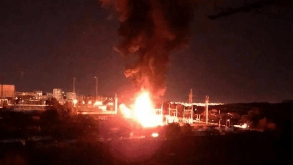 Ukraine strikes Russia's largest oil export terminal in Primorsk, damage to fuel tank triggers fire
