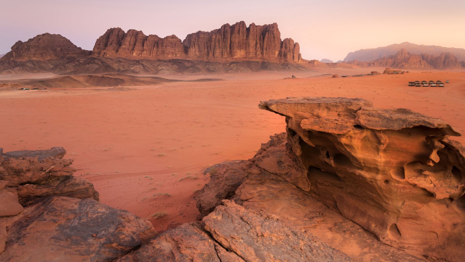 Dune_Red Sand of Wadi Rum desert, Jordan