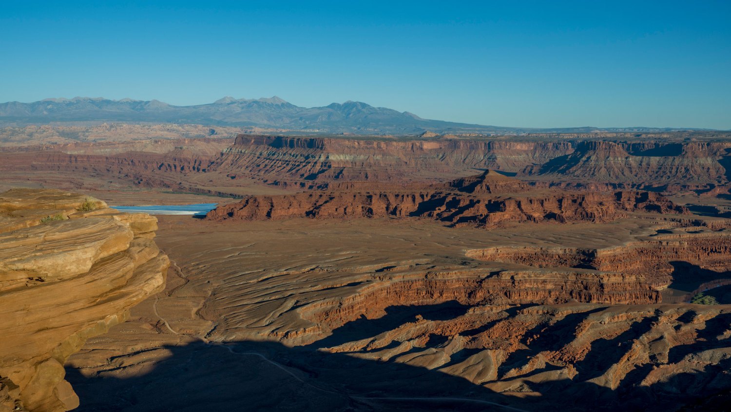 Thelma and Louise Filming Location. View from Dead Horse Point State Park of the potash solar UTAH, UNITED STATES - 2025/10/18: View from Dead Horse Point State Park of the potash solar evaporation ponds of the Intrepid Potash mine near Moab, Utah, United States.