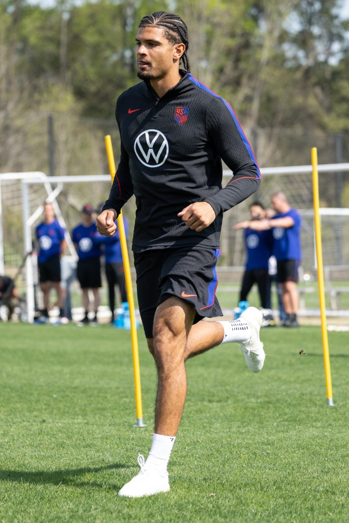 Miles Robinson of the United States passes the ball during the USMNT training at Children's Healthcare of Atlanta Training Ground on March 23, 2026 in Marietta, Georgia. 