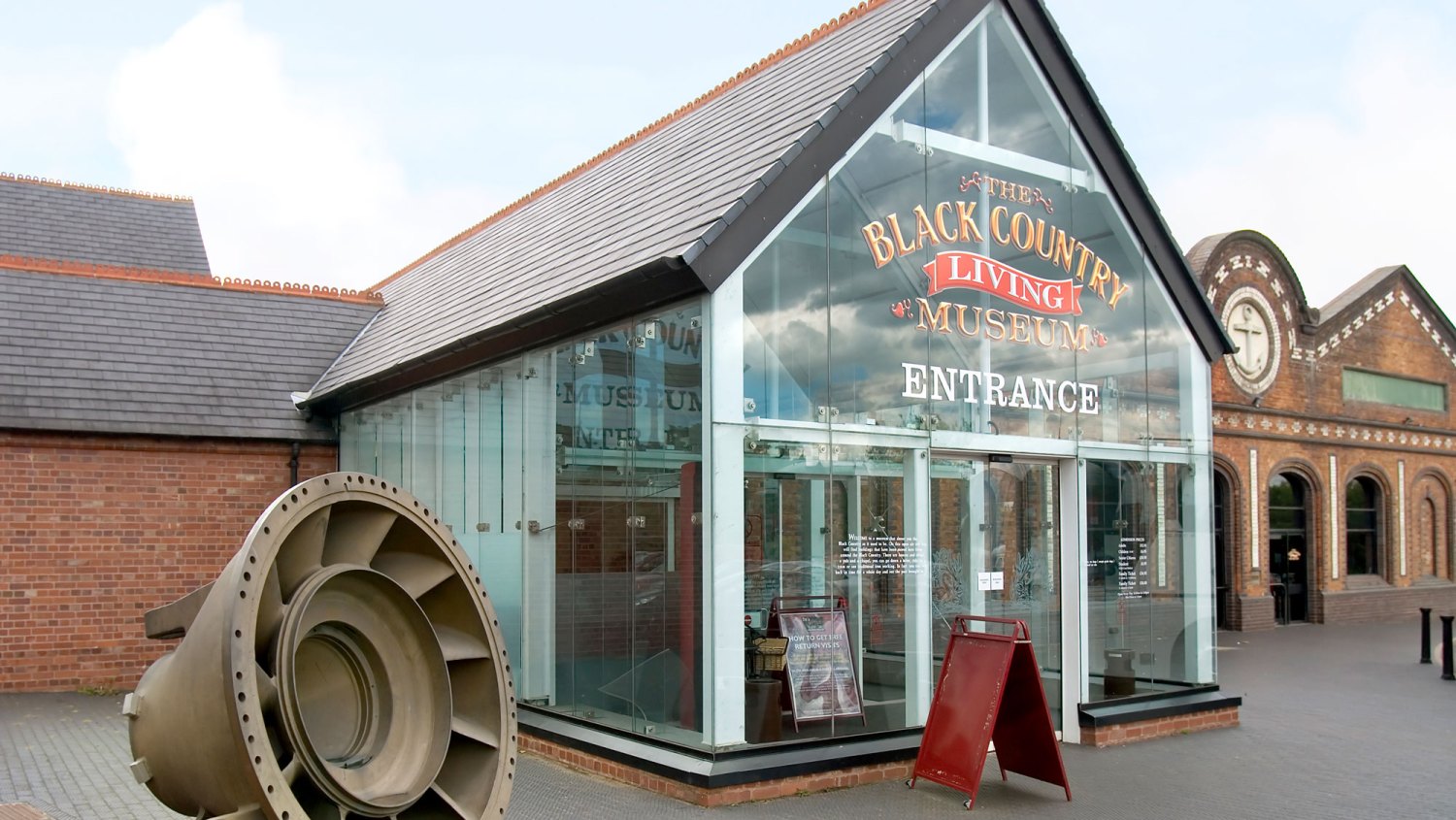 Filming Location for Peaky Blinders-Black Country Living Museum, formerly The Black Country Museum, is an open-air museum of rebuilt historic buildings, located in Dudley in the West Midlands of England.