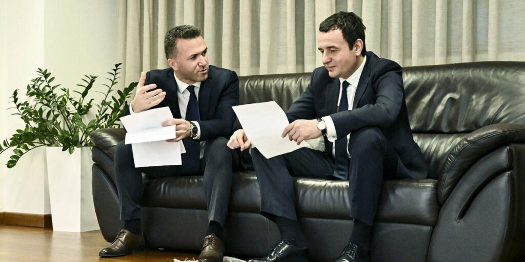 Kurti's advisor: Vetëvendosje does not owe Vjosa Osmani to make him president