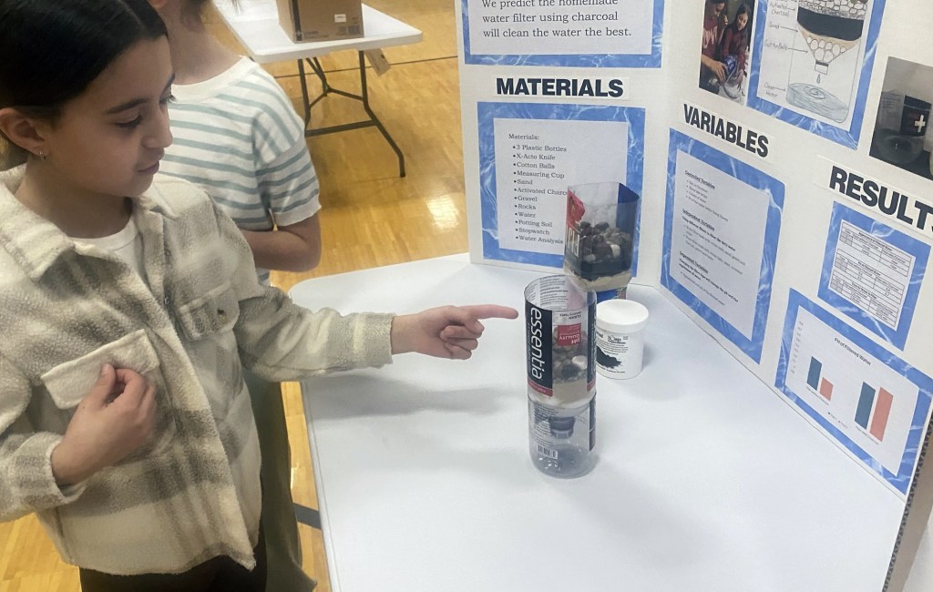 Valley students test their hypotheses at science fair Valley students test their hypotheses at science fair