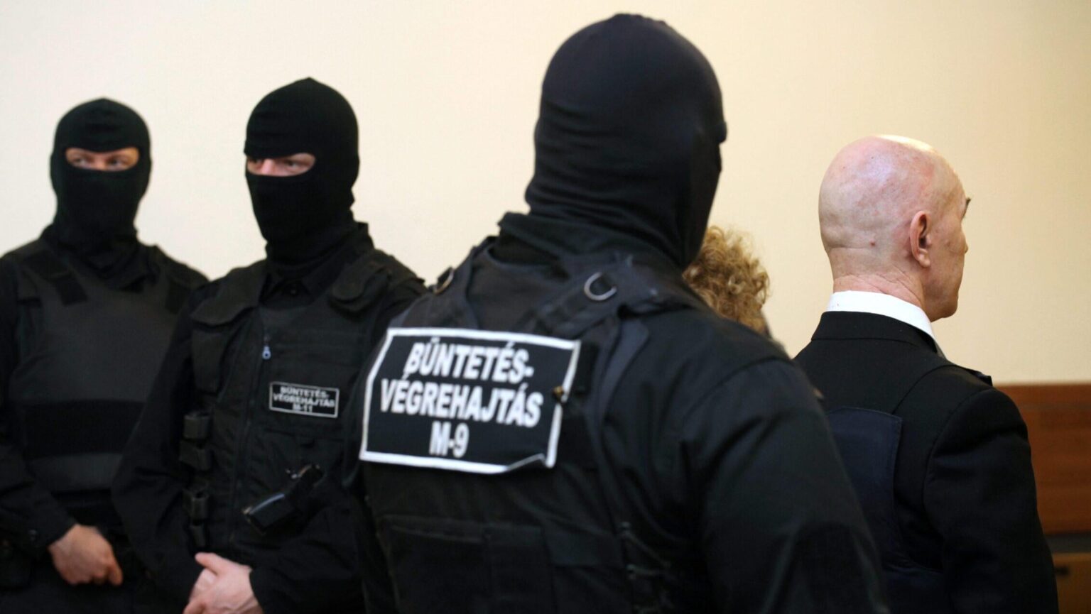 Convicted hitman confessed to have committed bombings to help Fidesz win Hungarian election in 1998