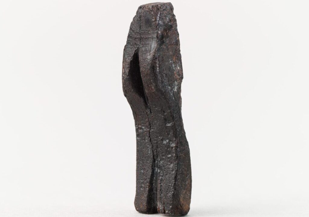 15,000-Year-Old Ice Age Female Figurine Finally Returns Home to Switzerland