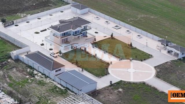 Roma family involved in the golden pound scam even had a helipad at their villa, see pictures: They claimed to live in tents and drive around in Porsches - They lived in luxury houses on plots that even exceeded 100 acres