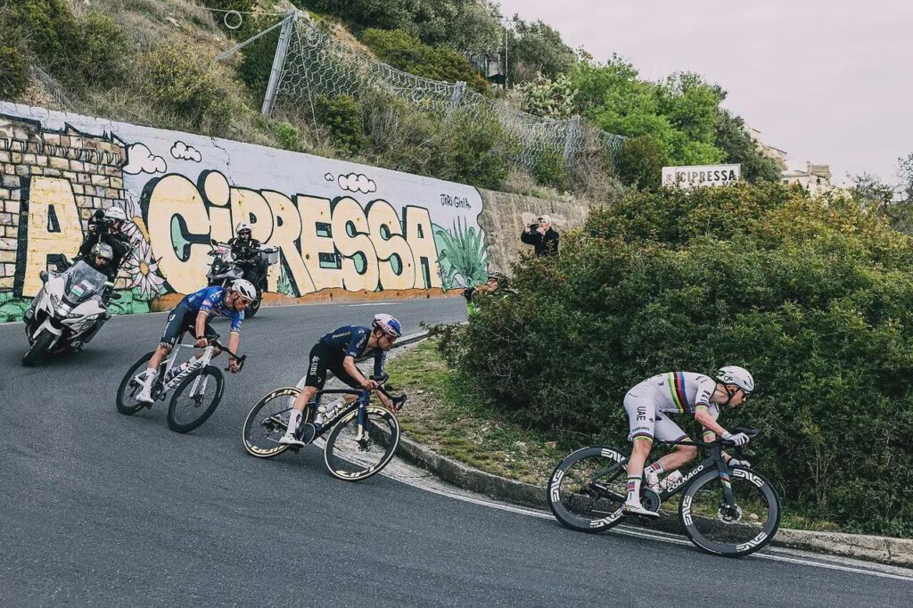 Pogačar after the victory at Milan-Sanremo: “No more Sanremo for a while. No offense, but the traffic in Italy is a bit criminal”, and promises his partner Žigart to avoid the Ligurian coast “You risk your life with every exit” Pogačar after the victory at Milan-Sanremo: "No more Sanremo for a while. No offense, but the traffic in Italy is a bit criminal", and promises his partner Žigart to avoid the Ligurian coast "You risk your life with every exit"