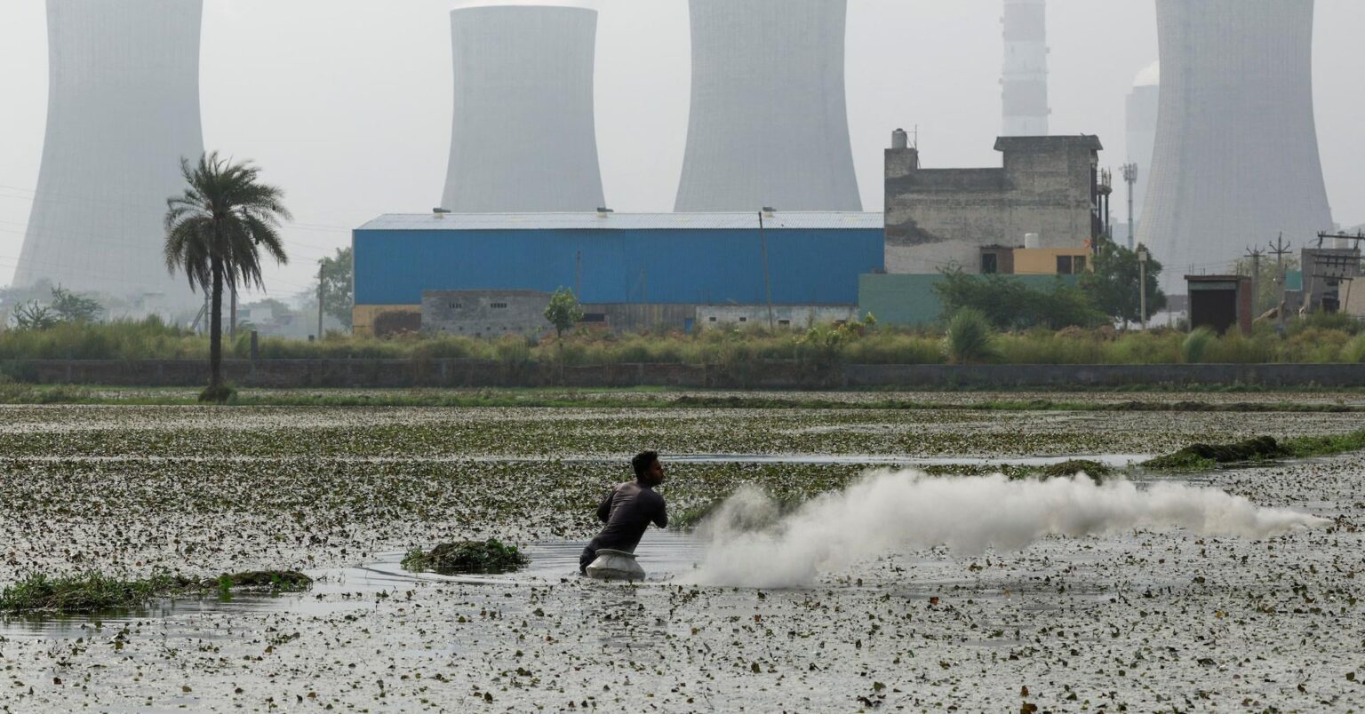 India aims to cut emissions intensity by 47% from 2005 levels by 2035