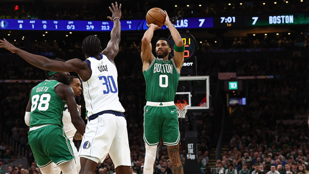 Celtics star Jayson Tatum returns vs. Mavericks – NBC Sports Boston
