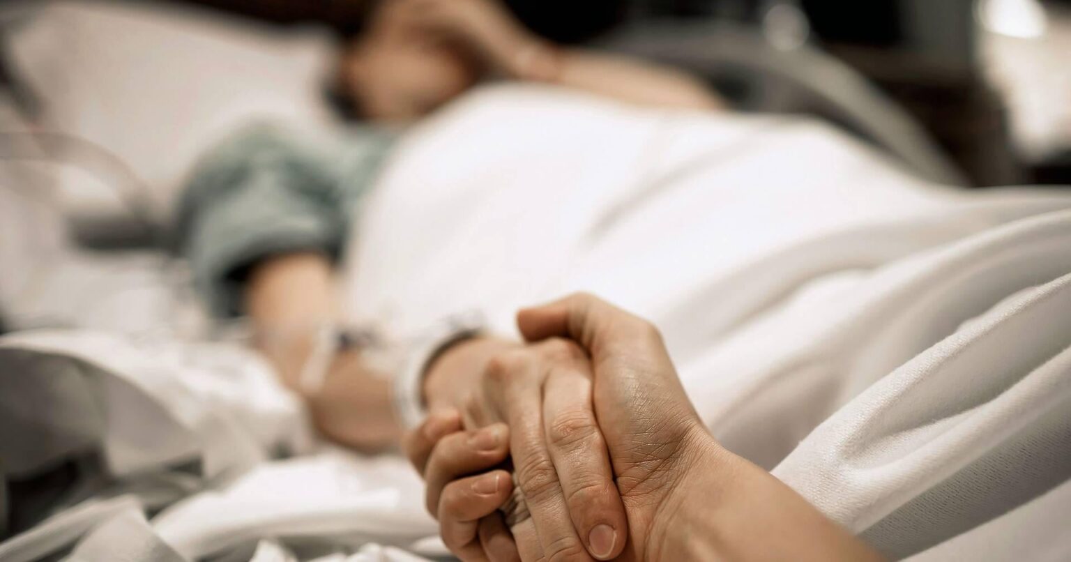 Parliament rejects 100% sick pay for people with cancer