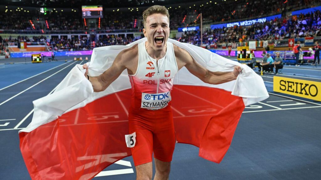 Polish hurdler thrills home crowd with World Championship gold