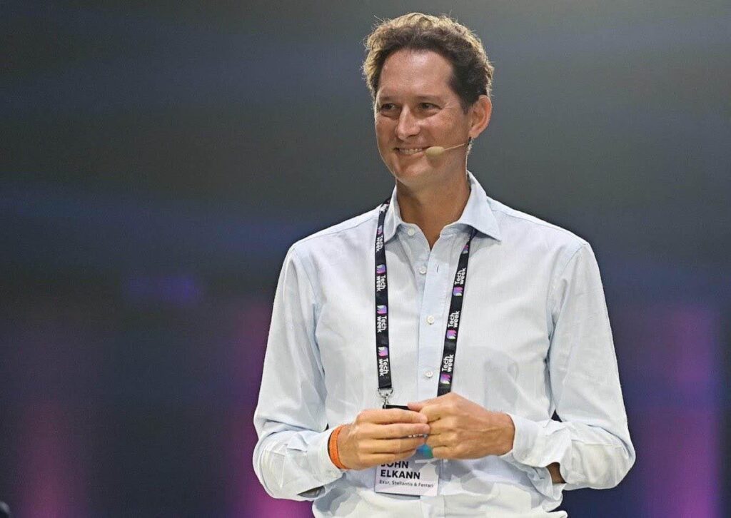 John Elkann sells La Stampa: preliminary agreement signed with the SAE group