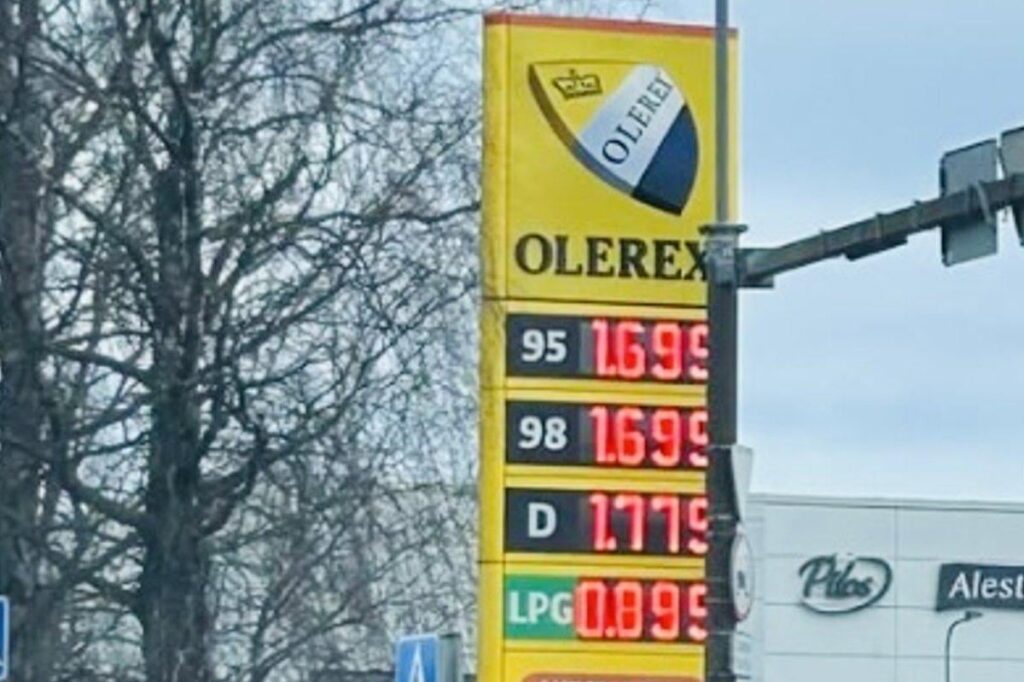 PHOTO | The impact of the war now also reached Estonian gas stations. The price of fuel made another jump higher