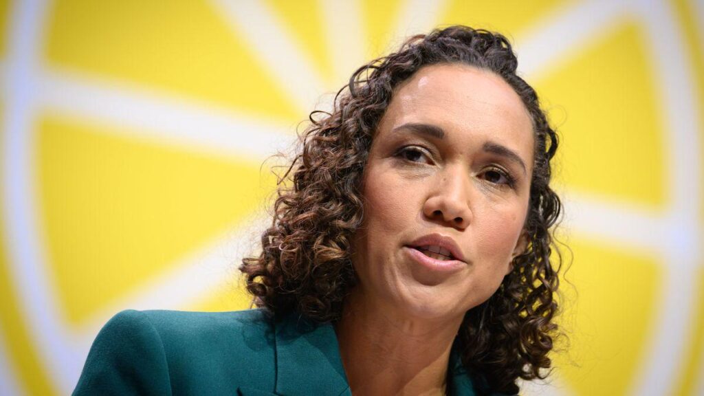 Election bet paid off: Nicole Büttner has a new hairstyle