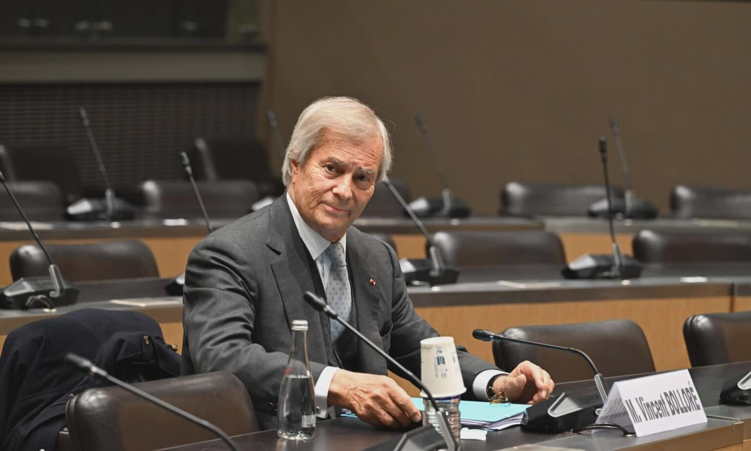 “The impression of betraying readers”: how the Bolloré group is replacing journalists with AI