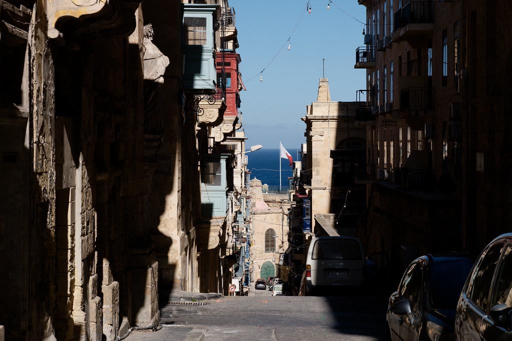 Valletta - late winter sun and shadows