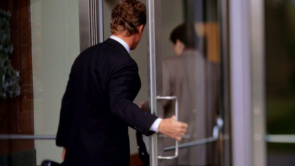 Paperwork chaos and blind spots: part-time jobs in the federal administration under criticism